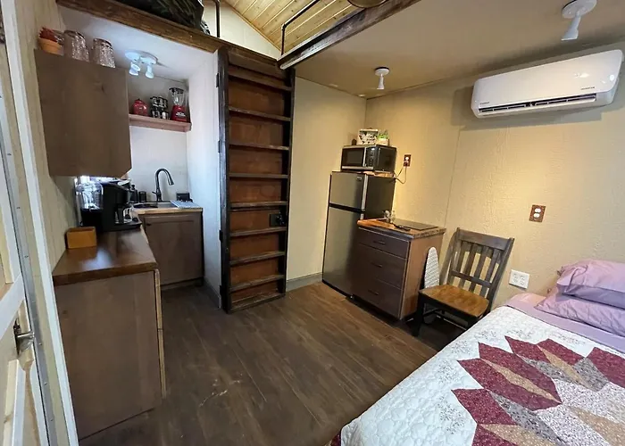 Tiny Tiny Bunkhouse